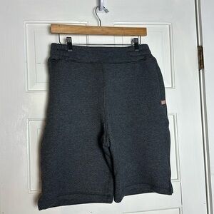 Lunya Restore Double Faced Gray Quilted Elastic Waist Shorts Size Medium